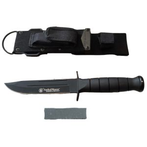 (3) Black Smith & Wesson Fixed Blade Hunting Knife (View 1 only)